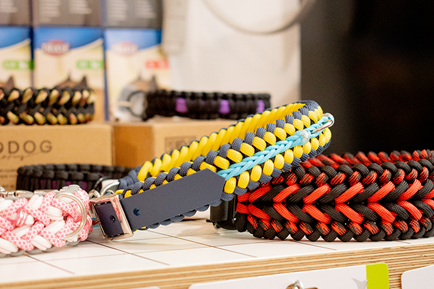 Dogzilla Pestshop Goddog small